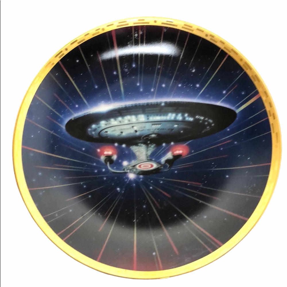 Star Trek U.S.S. Enterprise Collectors Plate